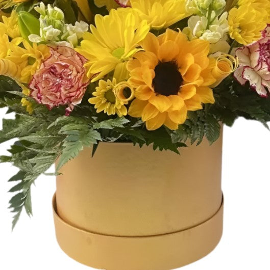 Caja de Flores Amarillas Miami - Arreglo Floral Radiante Entrega Mismo Día Doral