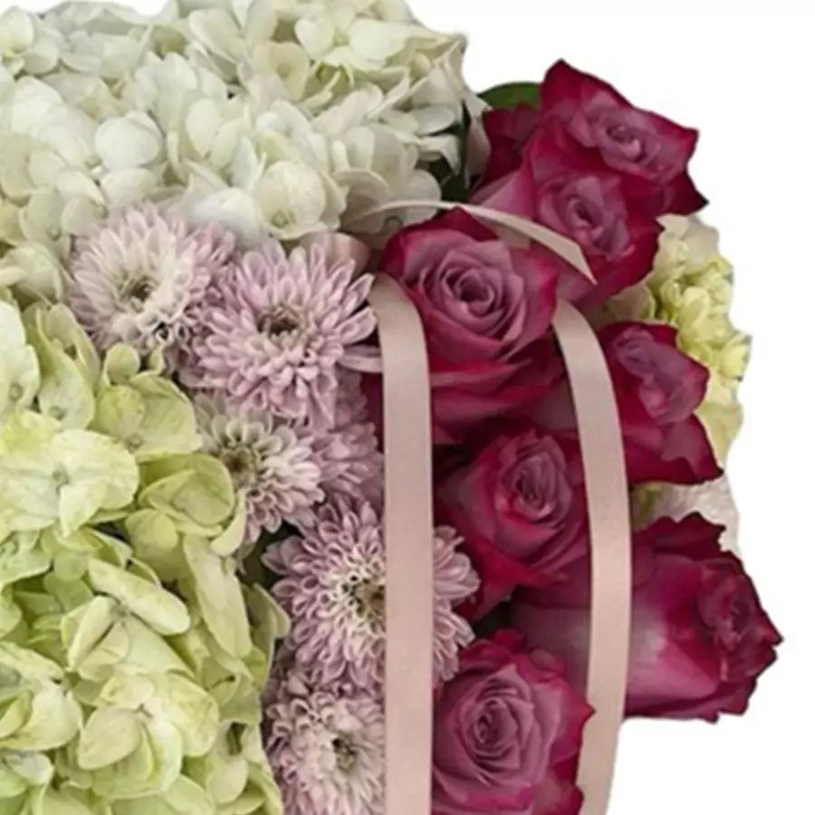 Elegant Mother’s Day flowers for mom with same day delivery in Miami