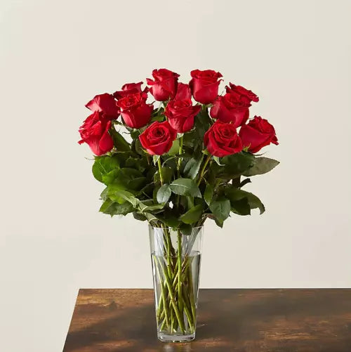 18 Long Stem Red Roses Bouquet In A Vase, Special Rose Bouquets And Arrangements, Rose Delivery. In our Long Stem Pink Rose Bouquet. Bouquets Flowers Miami, delivery