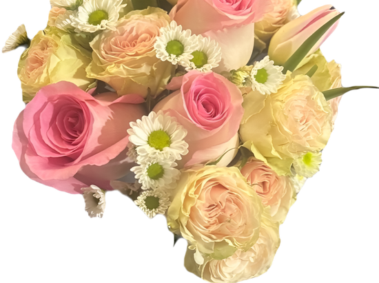 Ramo de celebración de rosas y tulipanes