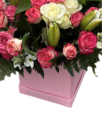 Romantic Flower Box "Sweet Embrace" – Same Day Delivery in Doral