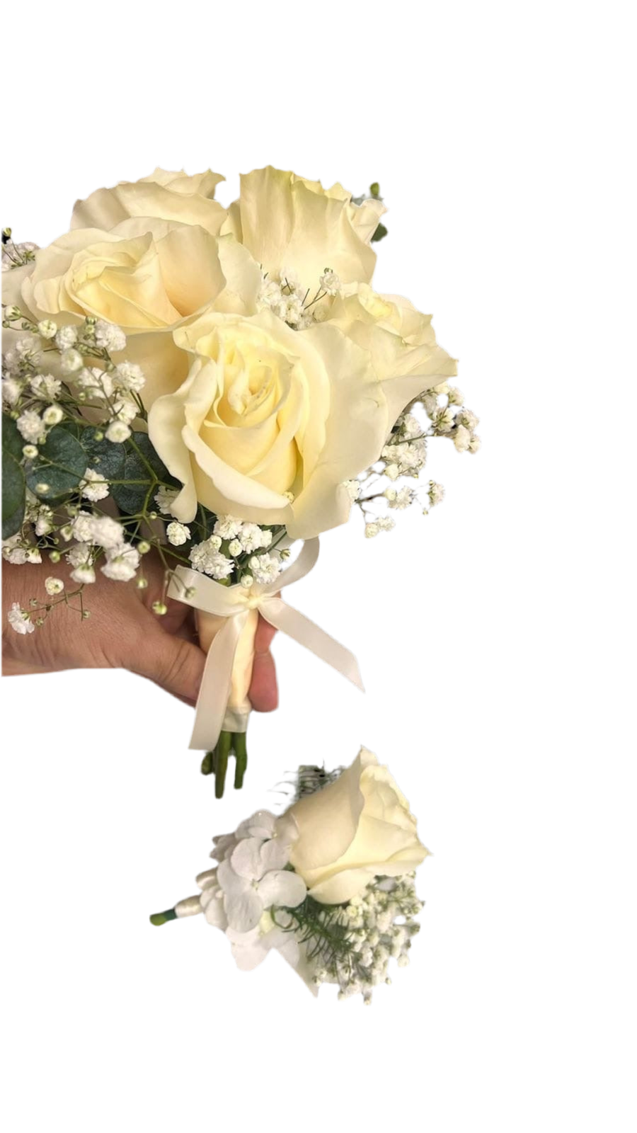 Boutonnière y pulsera de rosa blanca