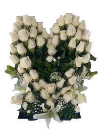 Rosas Blancas Corazón Miami - Arreglo Elegante Doral