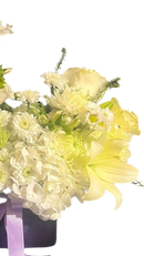 Ramo radiante de rosas y margaritas