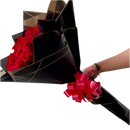 En Bouquets Flowers disfruta de rosas rojas intensas, símbolo de amor eterno, con entrega hoy en Miami beach con aviso previo.