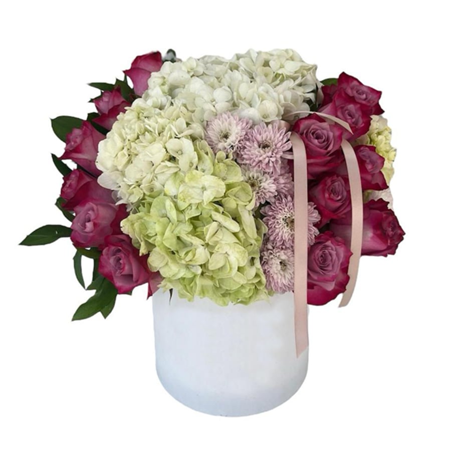 ¿Buscas el regalo perfecto para mamá con flores? ¡No busque más! Nuestra selección de Regalos para mamá seguramente te deleitará y mostrará tu agradecimiento por todo lo que hace. Floristería Bouquets Flowers Miami
