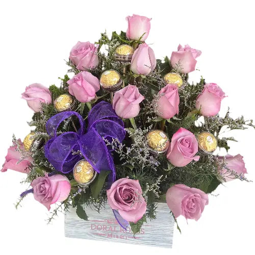 I Just Love You, Purple Roses, is a work of art, showcasing an exquisite arrangement of roses in a luxurious box. Valentine´s Day. Bouquets Flowers Miami, delivery