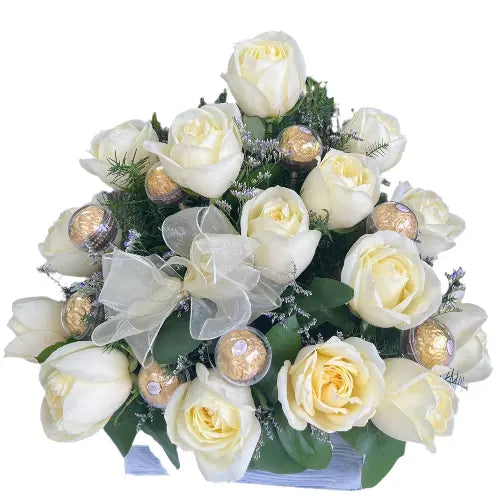 I Just Love You, White Roses, is a work of art, showcasing an exquisite arrangement of roses in a luxurious box. Valentine´s Day. Bouquets Flowers Miami, delivery
