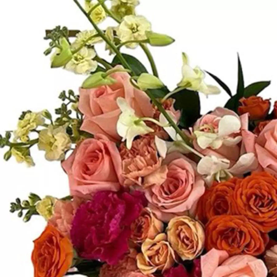 Original Gift for Mom, show your appreciation with our premium product, perfect for the most important woman in your life. Bouquets Flowers Miami Florist