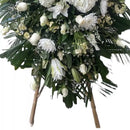 Corona funebre paz, adornada con delicadas flores blancas, una manera perfecta de transmitir su más sentido pésame y condolencias, arreglos de pésame, flores de pésame, coronas fúnebres y condolencias, sympathy and condolences, sympathy arrangements, sympathy flowers Bouquets Flowers Miami