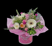 Shop elegant pink and white Mother’s Day flowers in Miami. Same-day delivery available from Doral.