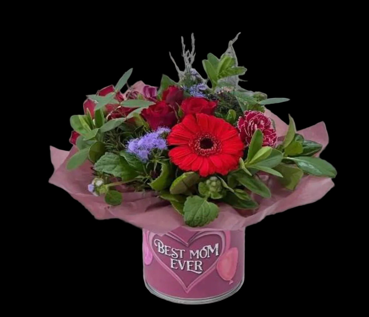 Celebrate Mother’s Day with a soft and elegant flower arrangement featuring pink and white blooms. Perfect for expressing love and gratitude, this affordable bouquet is available for same-day delivery in Miami. A delicate and meaningful gift for mom.