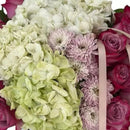¿Buscas el regalo perfecto para mamá con flores? ¡No busque más! Nuestra selección de Regalos para mamá seguramente te deleitará y mostrará tu agradecimiento por todo lo que hace. Floristería Bouquets Flowers Miami