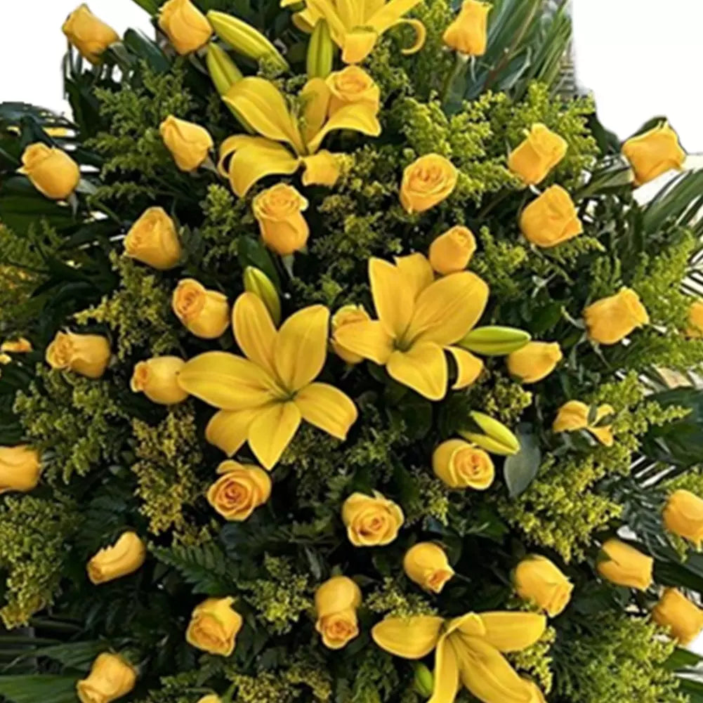 Serenity Funeral Wreath, Miami Home Delivery, Sympathy Flowers, Serenity Funeral Wreath, express your sincerest sympathy and condolences with this beautiful arrangement, is a perfect way to convey your heartfelt condolences, sympathy, and condolences, sympathy arrangements, sympathy flowers, Miami Home Delivery